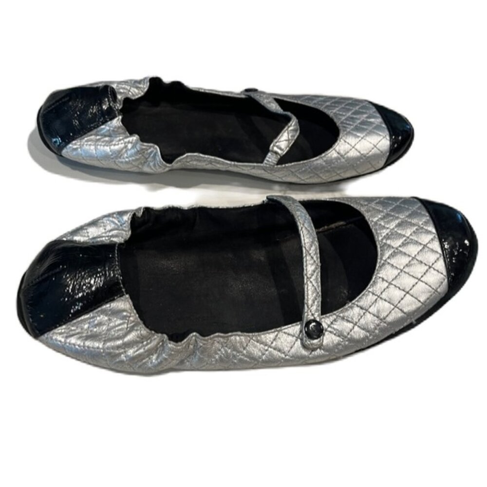 Bernardo Womens Ballet Flats elegant Silver Black Women's Ballet Flats size 9